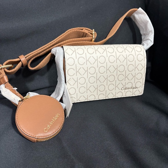 Calvin Klein Beige and Brown Crossbody Bag - Picture 1 of 4